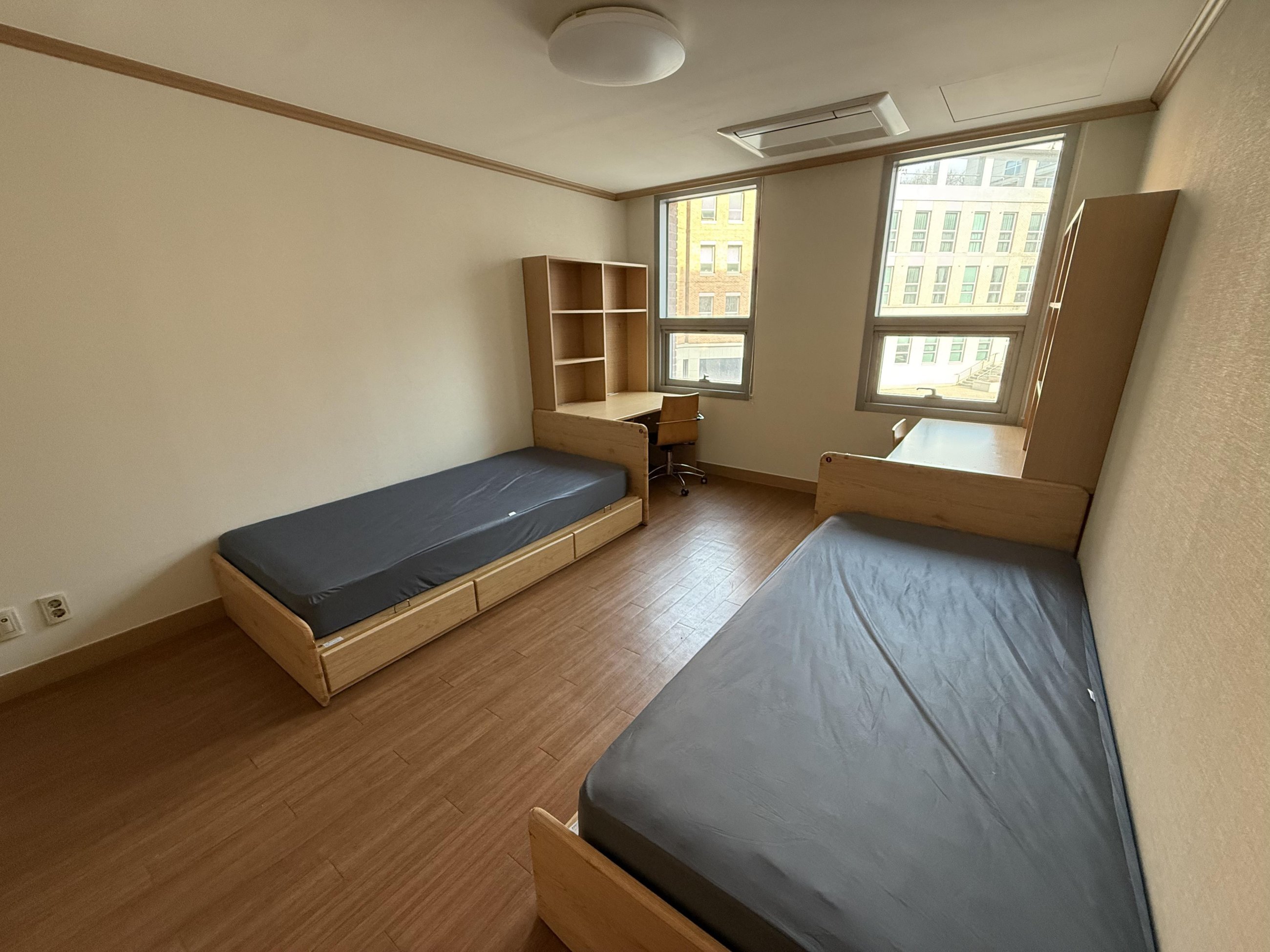 CJ Double Room Detail